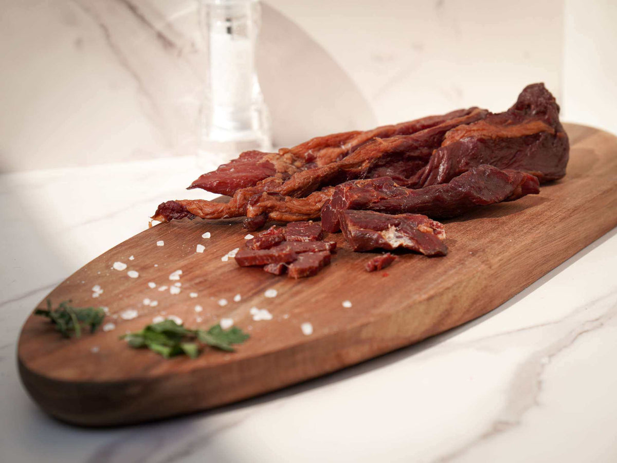 Suho Meso Sticks proteinreiche geräucherte Rindfleischsnacks aus Balkan