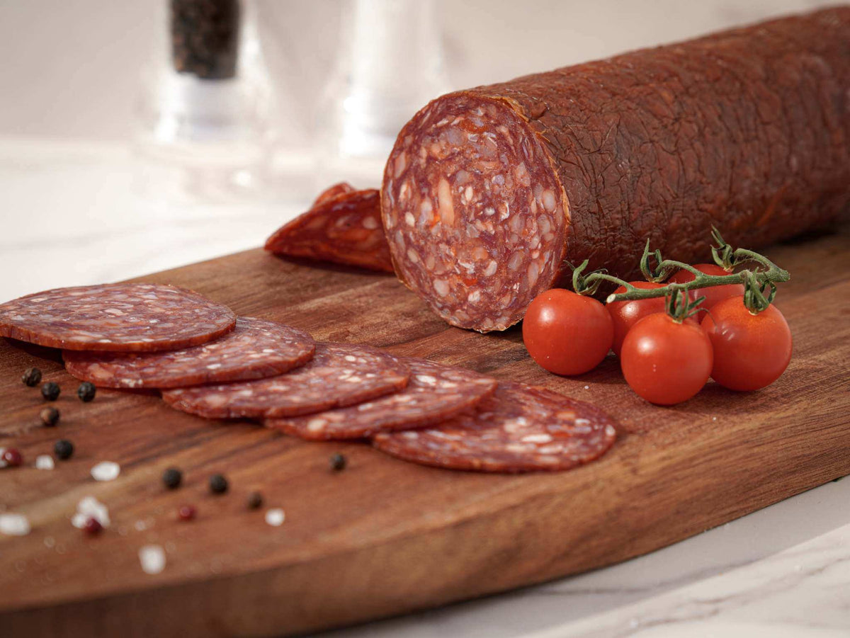 Bosanski Juneći Kulen pikante traditionelle Rinderkulen halal
