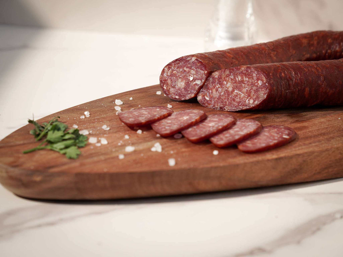 Bosanski Sudžuk rohwurst aus rindfleisch traditionell