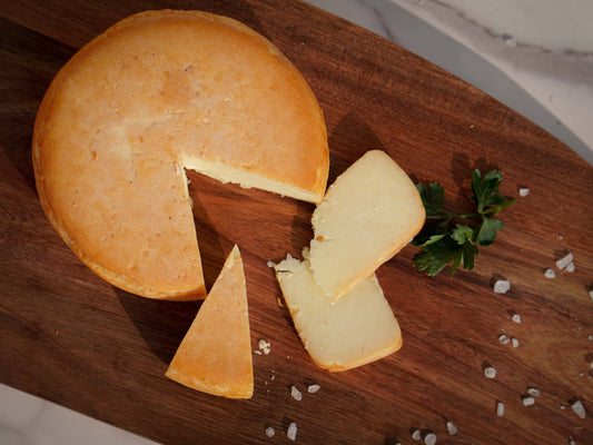 Livadski dimljeni sir 400g traditioneller geräucherter Weichkäse aus Bosnien