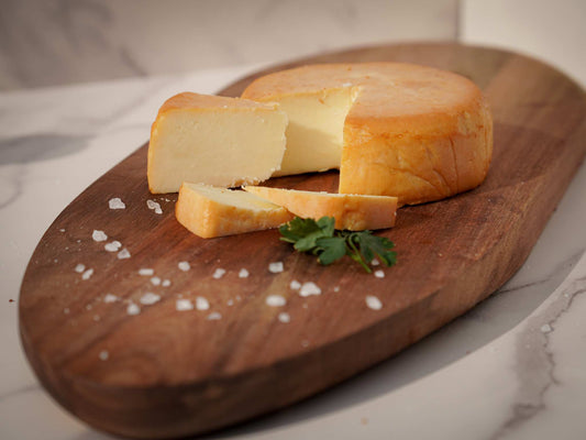 Livadski dimljeni sir traditioneller geräucherter Weichkäse aus Travnik