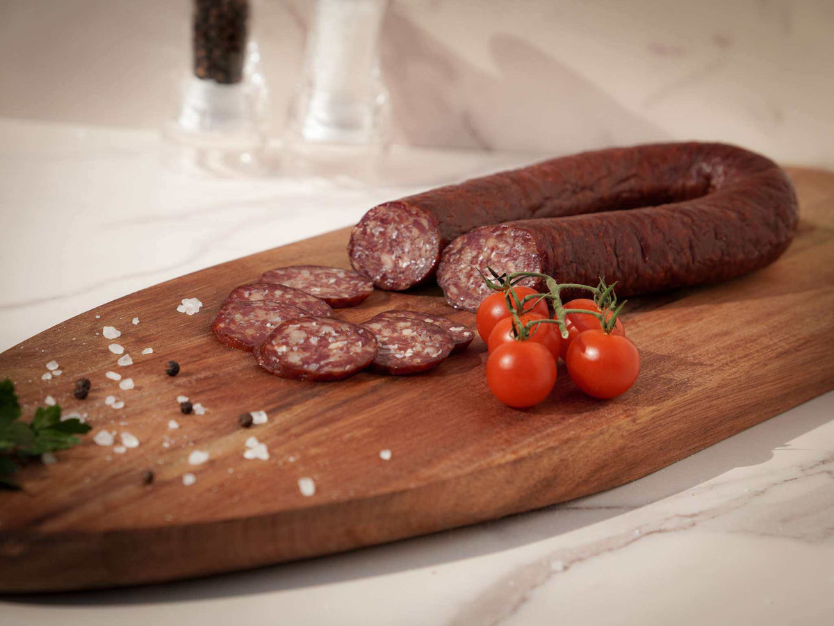 Traditioneller Pazarski Goveđi Sudžuk aus hochwertigem Rindfleisch